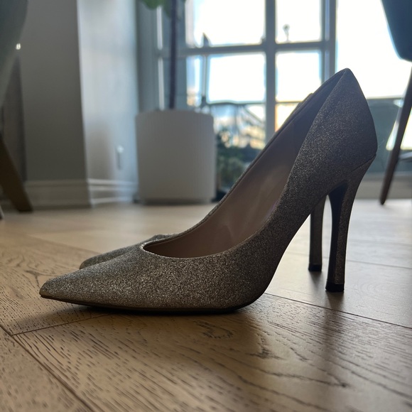 Sparkly gold silver pumps heels - Picture 3 of 4